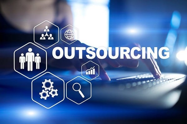 Ưu - nhược điểm của Outsource là gì