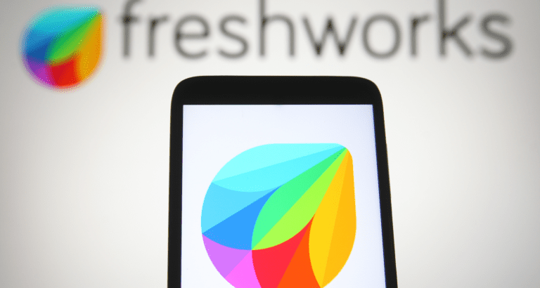 Phần mềm CRM miễn phí - Freshworks CRM